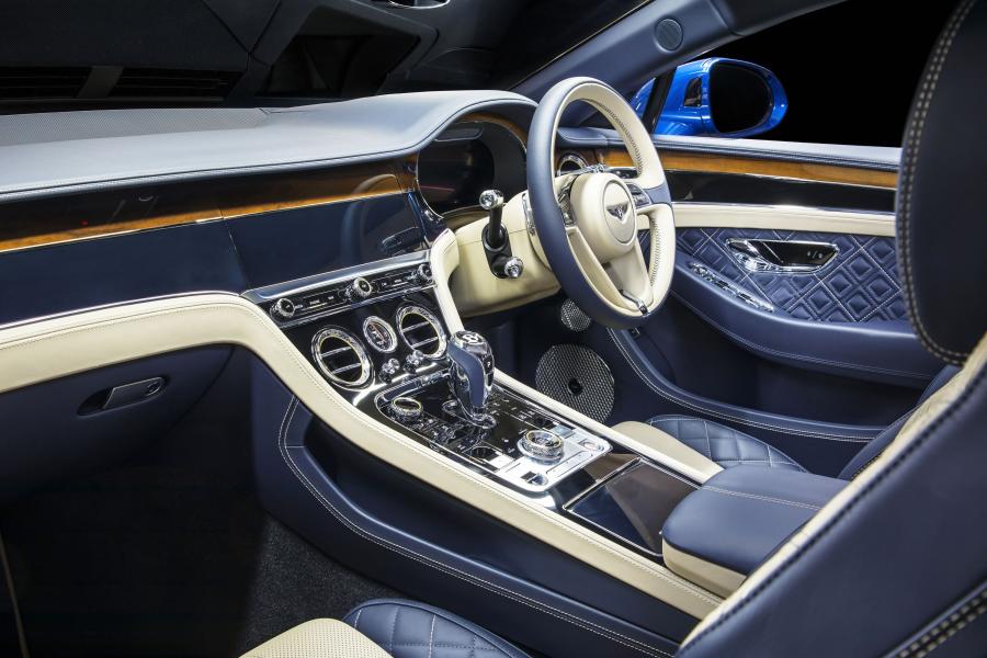 Интерьер Bentley Continental GT 2018 года  (AU) (фото 19 из 40)